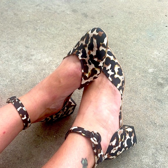 CAbi Shoes - NWOT cabi Leopard KiKi Kitten Ankle Strap Block Heels. Size 9